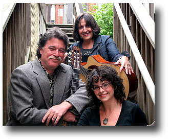 Jeff Foster, Stella Weakley and Bobbie Jane Lancaster, 2009